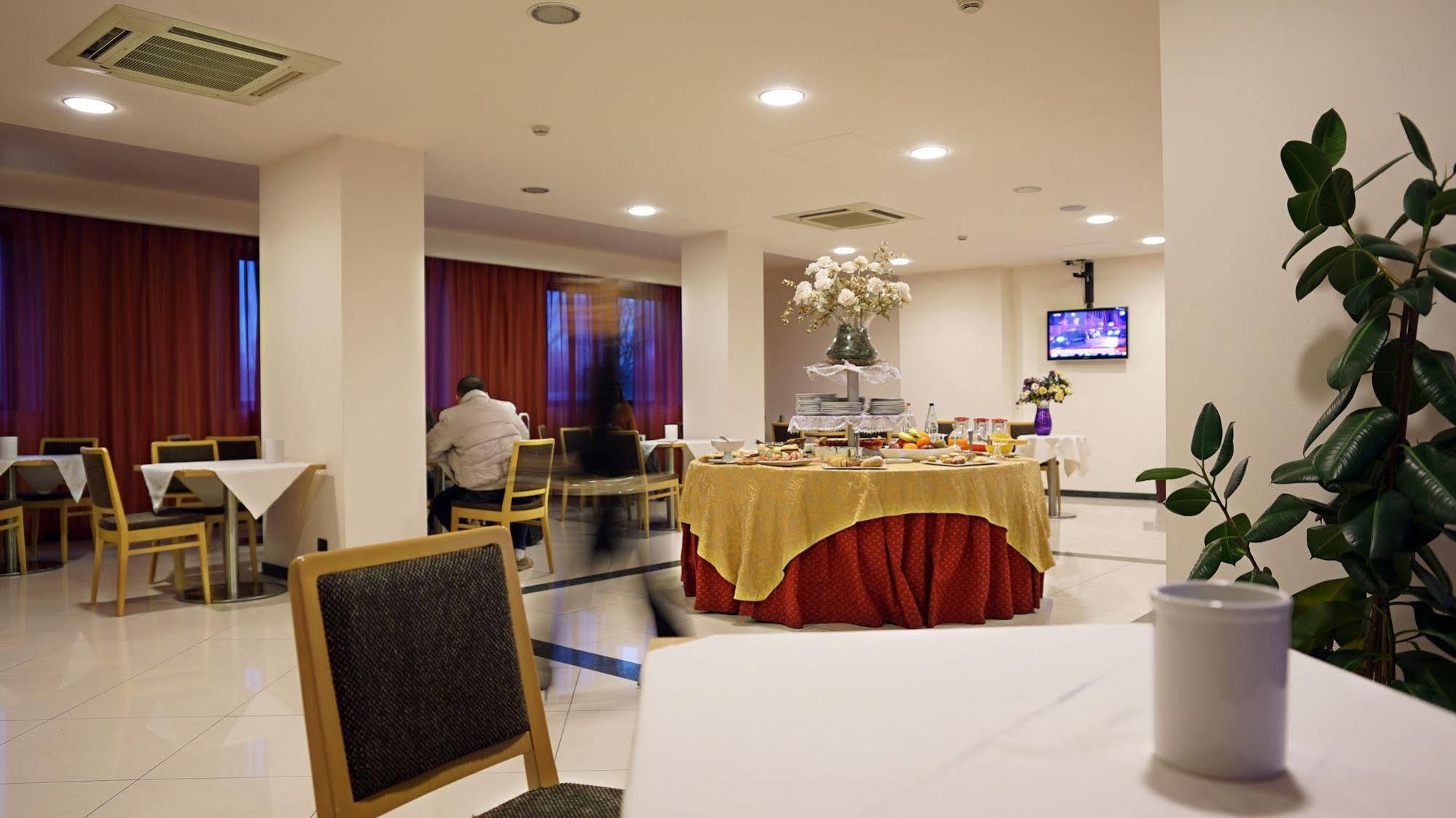 Garden Hotel Ареццо Екстер'єр фото